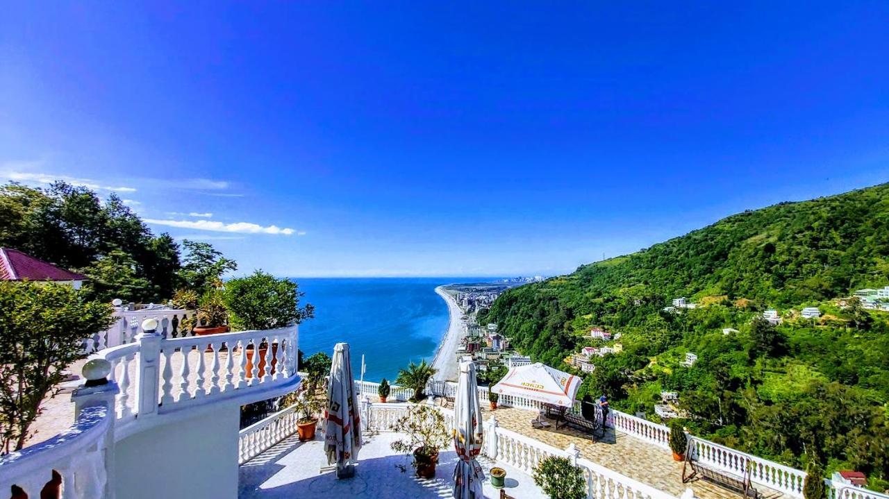 Hotel Zura Palace 卡瓦拉提 外观 照片