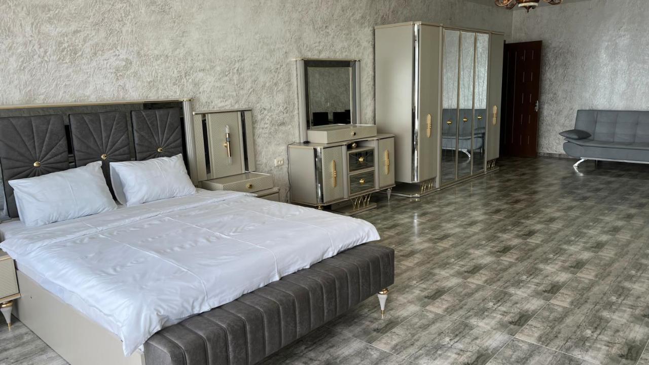 Hotel Zura Palace 卡瓦拉提 外观 照片
