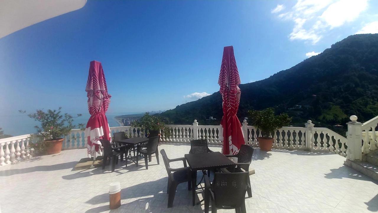 Hotel Zura Palace 卡瓦拉提 外观 照片